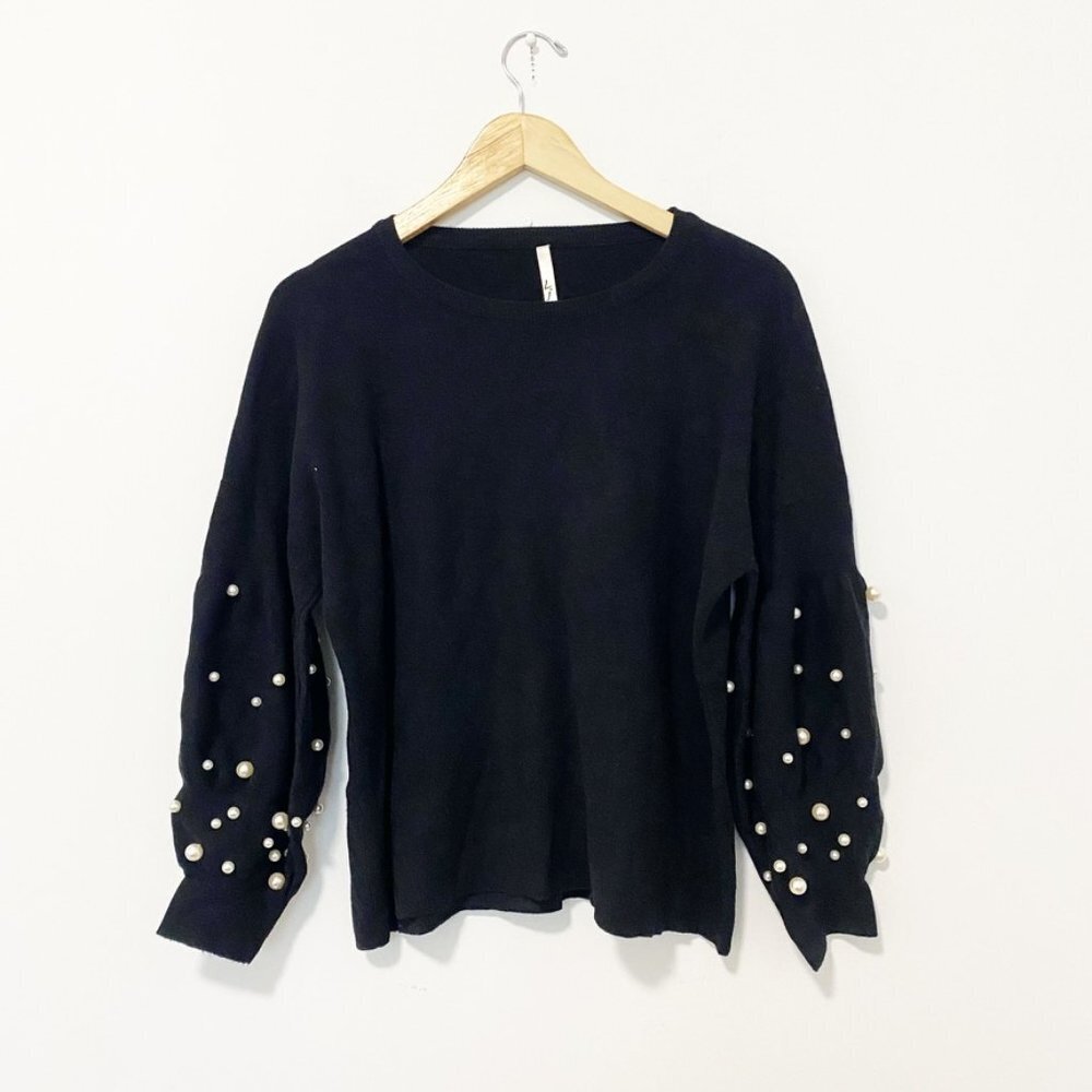 LIVE Black Pearl Sweater Size Medium